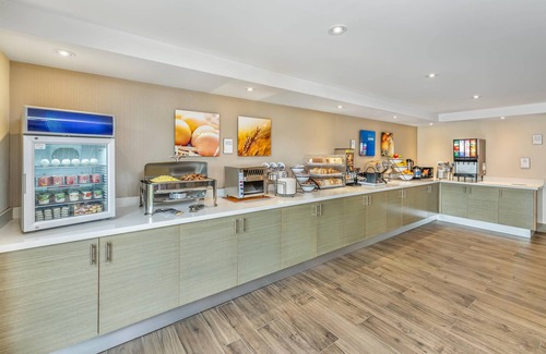 Chatham-Kent Hotel | Comfort Inn Chatham