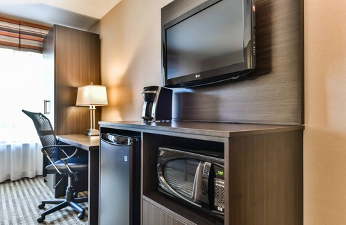 Chatham-Kent Hotel | Comfort Inn Chatham