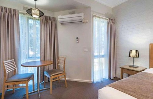 Seymour Hotel | Comfort Inn Coach & Bushmans
