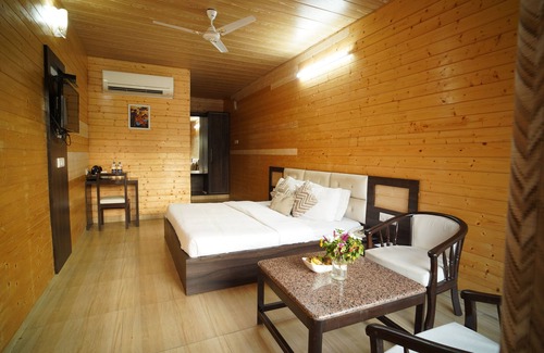 Madhopur Hotel | Comfort Inn Coral River