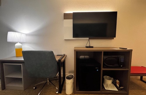Darien Hotel | Comfort Inn Darien - North Brunswick