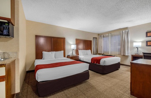 Heather Gardens Hotel | Comfort Inn Denver Southeast Area