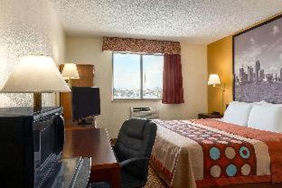 Clawson Hotel | Comfort Inn Detroit - Troy