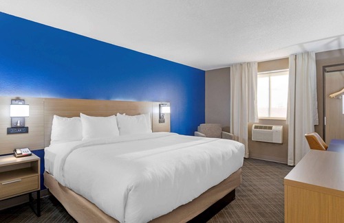 Clawson Hotel | Comfort Inn Detroit - Troy