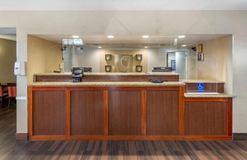 Edison Hotel | Comfort Inn Edison - New Brunswick
