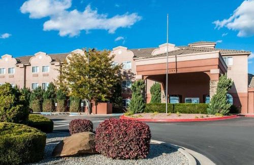 Allison Hotel | Comfort Inn Gallup I-40 Exit 20