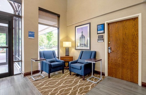 Indianapolis Hotel | Comfort Inn Indianapolis North - Carmel