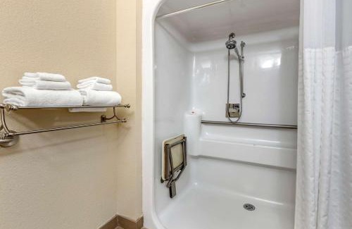La Porte Hotel | Comfort Inn La Porte