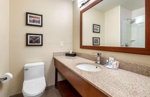 La Porte Hotel | Comfort Inn La Porte