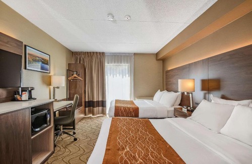 North Bay Hotel | Comfort Inn Lakeshore
