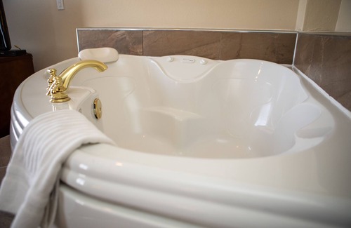 South Lethbridge Hotel | Comfort Inn Lethbridge