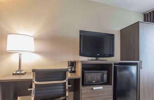 Desjardins Hotel | Comfort Inn Levis