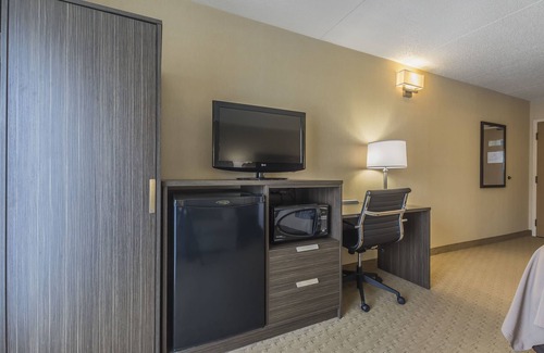 Desjardins Hotel | Comfort Inn Levis