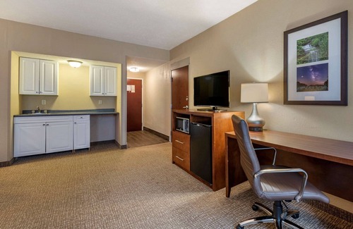 Madison Hotel | Comfort Inn Madison near Clifty Falls