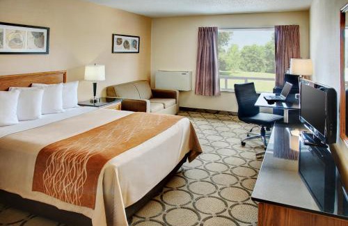Moncton Hotel | Comfort Inn Magnetic Hill