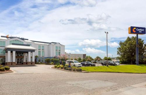 Meridian Hotel | Comfort Inn Meridian - Bonita Lakes