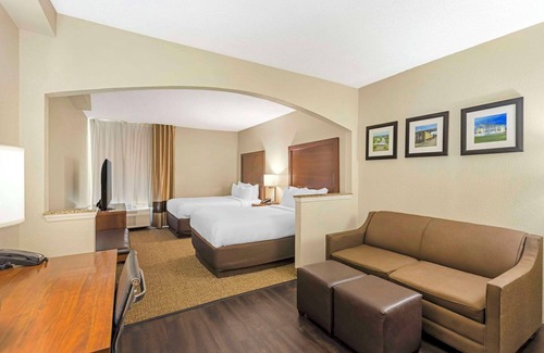 Meridian Hotel | Comfort Inn Meridian - Bonita Lakes