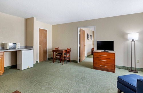 Muscatine Hotel | Comfort Inn Muscatine near Hwy 61