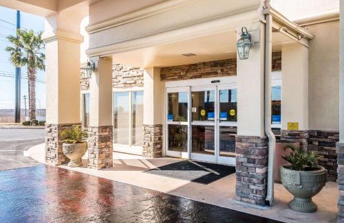 San Antonio Hotel | Comfort Inn near Frost Bank Center