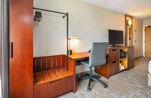 York Regional Municipality Hotel | Comfort Inn Newmarket