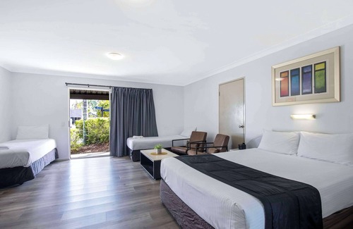 Carseldine Hotel | Comfort Inn North Brisbane