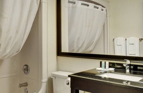 Pembroke Hotel | Comfort Inn Pembroke