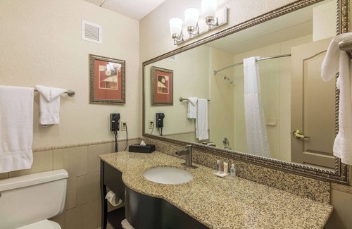 Plymouth Hotel | Comfort Inn Plymouth - Minneapolis