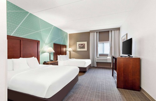 Lake Ariel Hotel | Comfort Inn Pocono Lakes Region