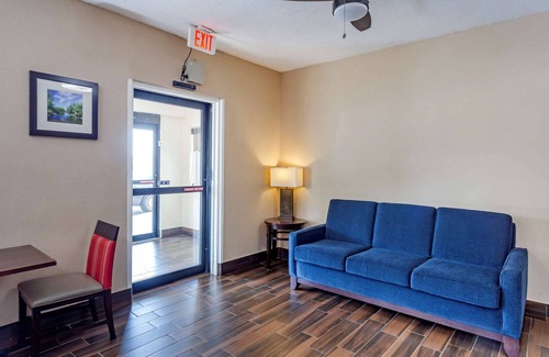 Rockford Hotel | Comfort Inn Rockford near Casino District