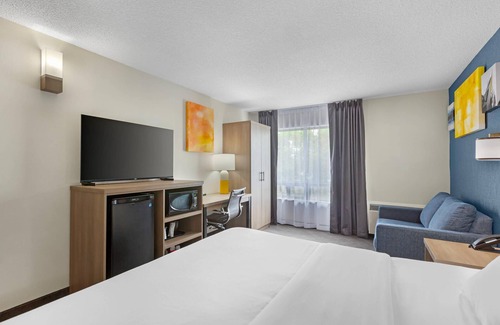 York - Haig Hotel | Comfort Inn St. Catharines