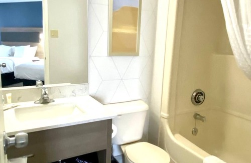 York - Haig Hotel | Comfort Inn St. Catharines