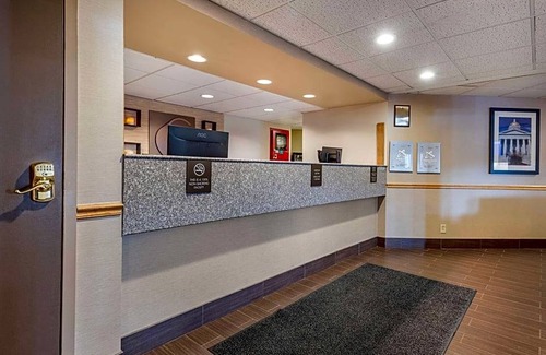 Montpelier Hotel | Comfort Inn & Suites at Maplewood
