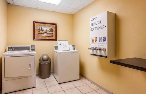 Reno Hotel | Comfort Inn & Suites Airport Convention Center