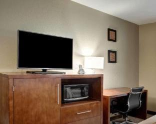 Ava Hotel | Comfort Inn & Suites Caldwell