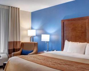 Ava Hotel | Comfort Inn & Suites Caldwell