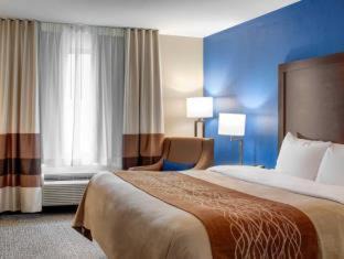 Ava Hotel | Comfort Inn & Suites Caldwell