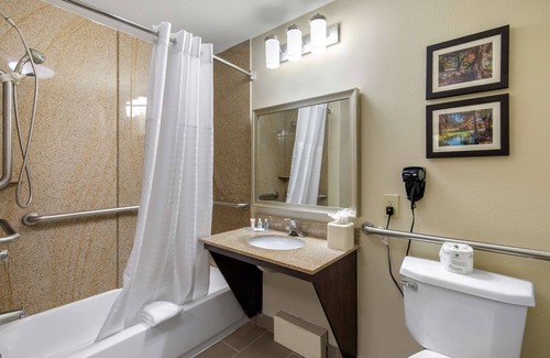 Cedar Hill Hotel | Comfort Inn & Suites Cedar Hill Duncanville