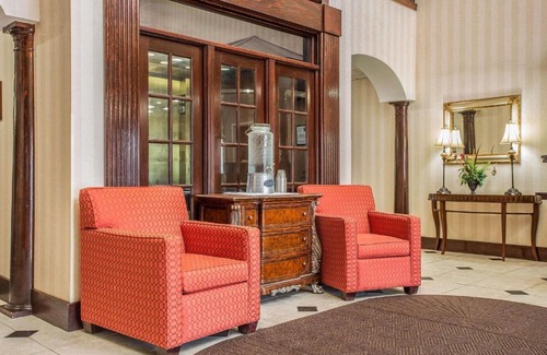 Columbia Hotel | Comfort Inn & Suites FtJackson Maingate