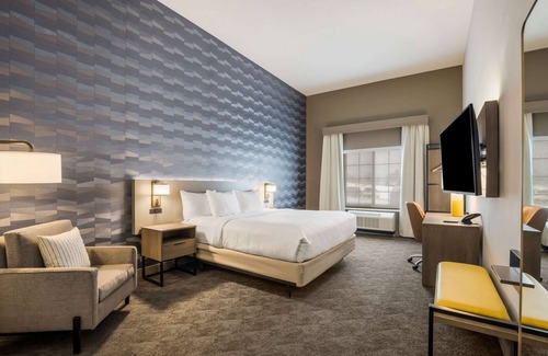 Gaylord Hotel | Comfort Inn & Suites Gaylord