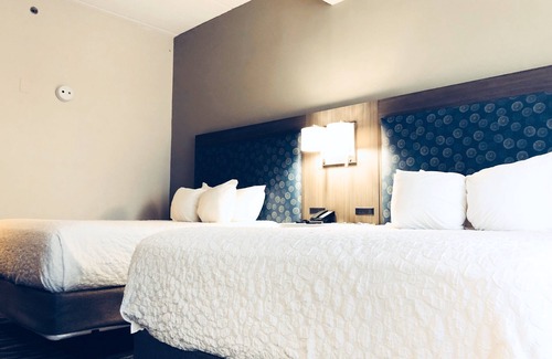 Greenville Hotel | Comfort Inn & Suites Greenville Near Convention Center