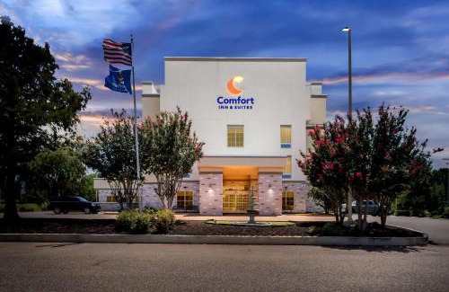 Grenada Hotel | Comfort Inn & Suites Grenada