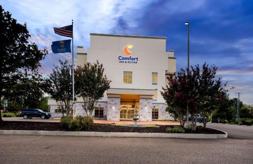 Grenada Hotel | Comfort Inn & Suites Grenada
