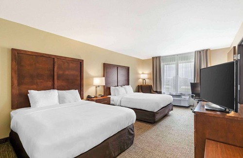 Grinnell Hotel | Comfort Inn & Suites Grinnell near I-80