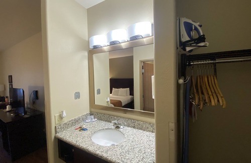Gunnison Hotel | Comfort Inn & Suites Gunnison - Crested Butte