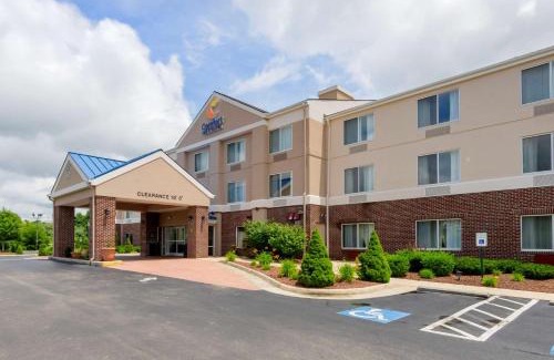 Hillsville Hotel | Comfort Inn & Suites Hillsville I-77