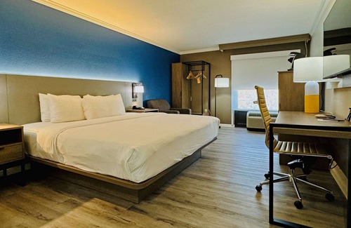 Energy Corridor Hotel | Comfort Inn & Suites Houston I-10 West Energy Corridor