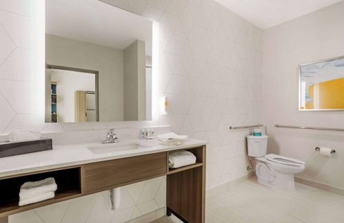 Huntsville Hotel | Comfort Inn & Suites Huntsville Near University
