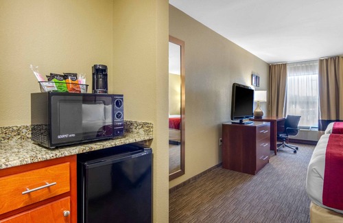 LaGrange Hotel | Comfort Inn & Suites La Grange