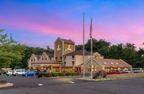 LaVale Hotel | Comfort Inn & Suites LaVale - Cumberland