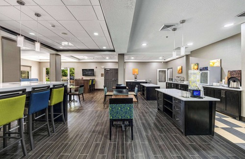 North Logan Hotel | Comfort Inn & Suites Logan Near University